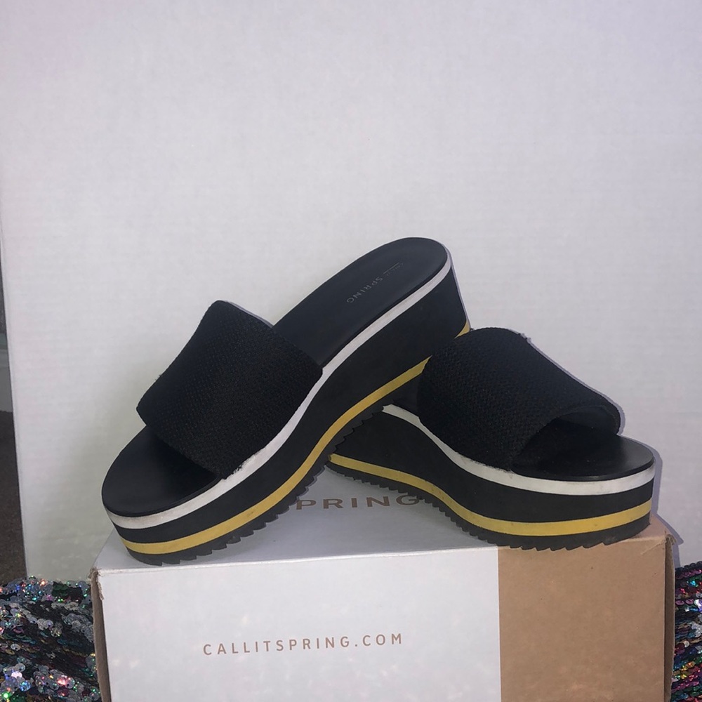 Call It Spring Larelasien Platform Sandal